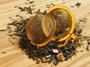 En grøn te der er tilsat naturlig rabarbersmag og stykker som giver teen en spændende og anderledes eftersmag. Den udsøgte Sencha te understreger den frugtige aroma. Dejlig eftersmag af rabarber
