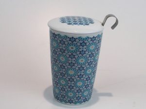 Dobbeltlags tekrus af porcelæn med tilhørende tesi og låg af porcelæn i forskellige designs Volumen: 0,35L